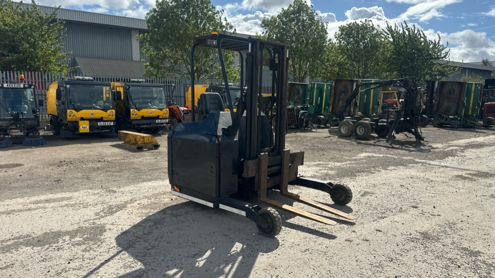 PALFINGER F3 151 - Diesel forklift: picture 4 PALFINGER F3 151 - Diesel forklift: picture 4
