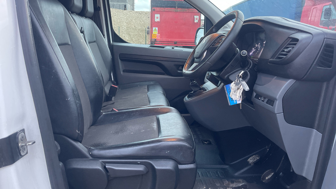 PEUGEOT EXPERT PROFESSBLIONAL 1.5 BLUEHDI - Panel van: picture 5 PEUGEOT EXPERT PROFESSBLIONAL 1.5 BLUEHDI - Panel van: picture 5