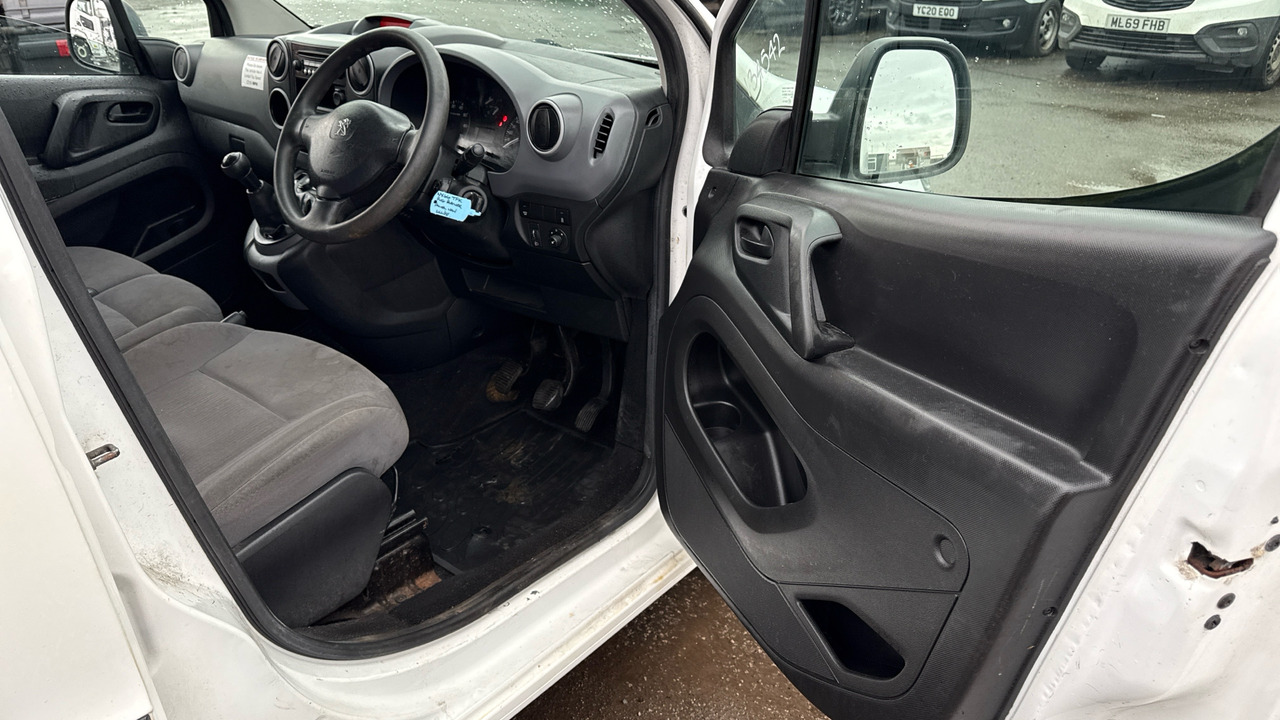 Peugeot Partner 750 SE 1.6 BLUEHDI 100PS - Small van: picture 5 Peugeot Partner 750 SE 1.6 BLUEHDI 100PS - Small van: picture 5