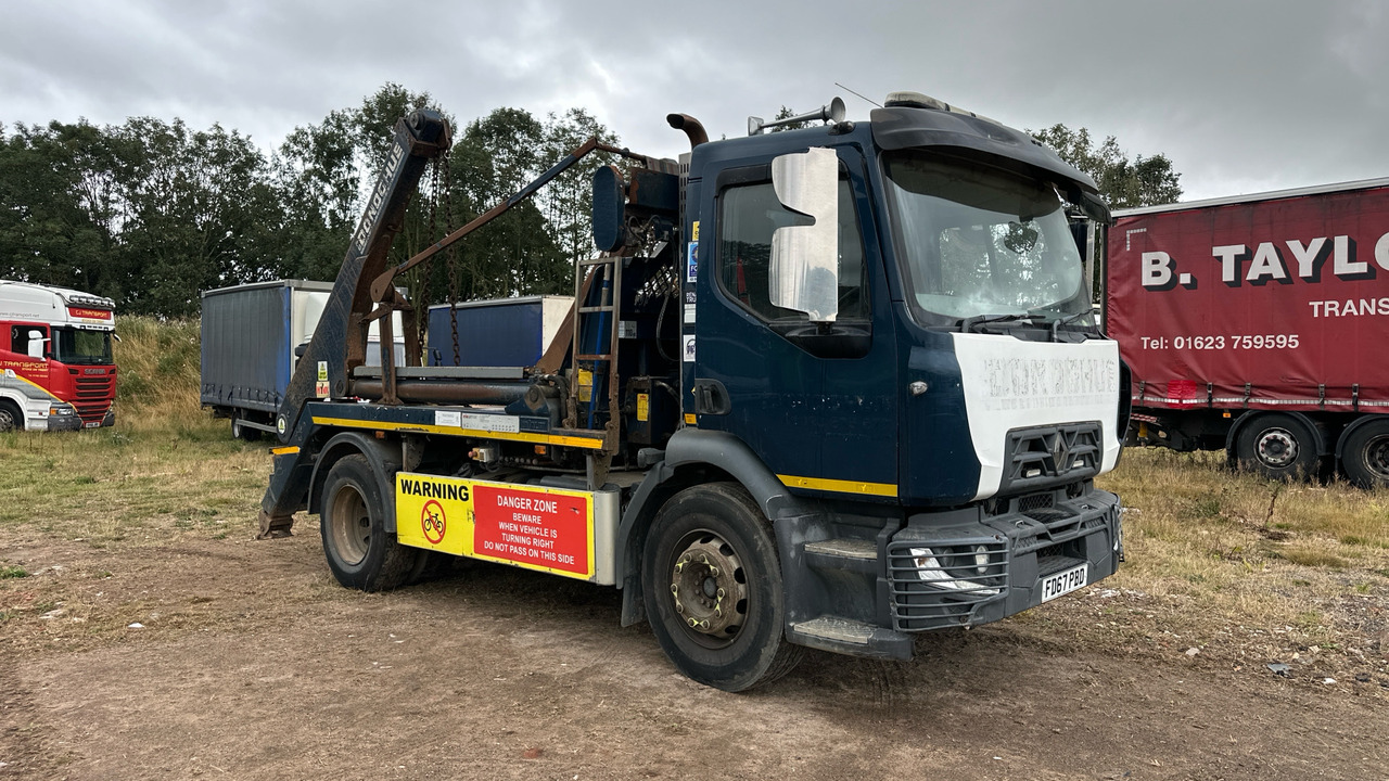 RENAULT D 18 - Skip loader truck: picture 1 RENAULT D 18 - Skip loader truck: picture 1