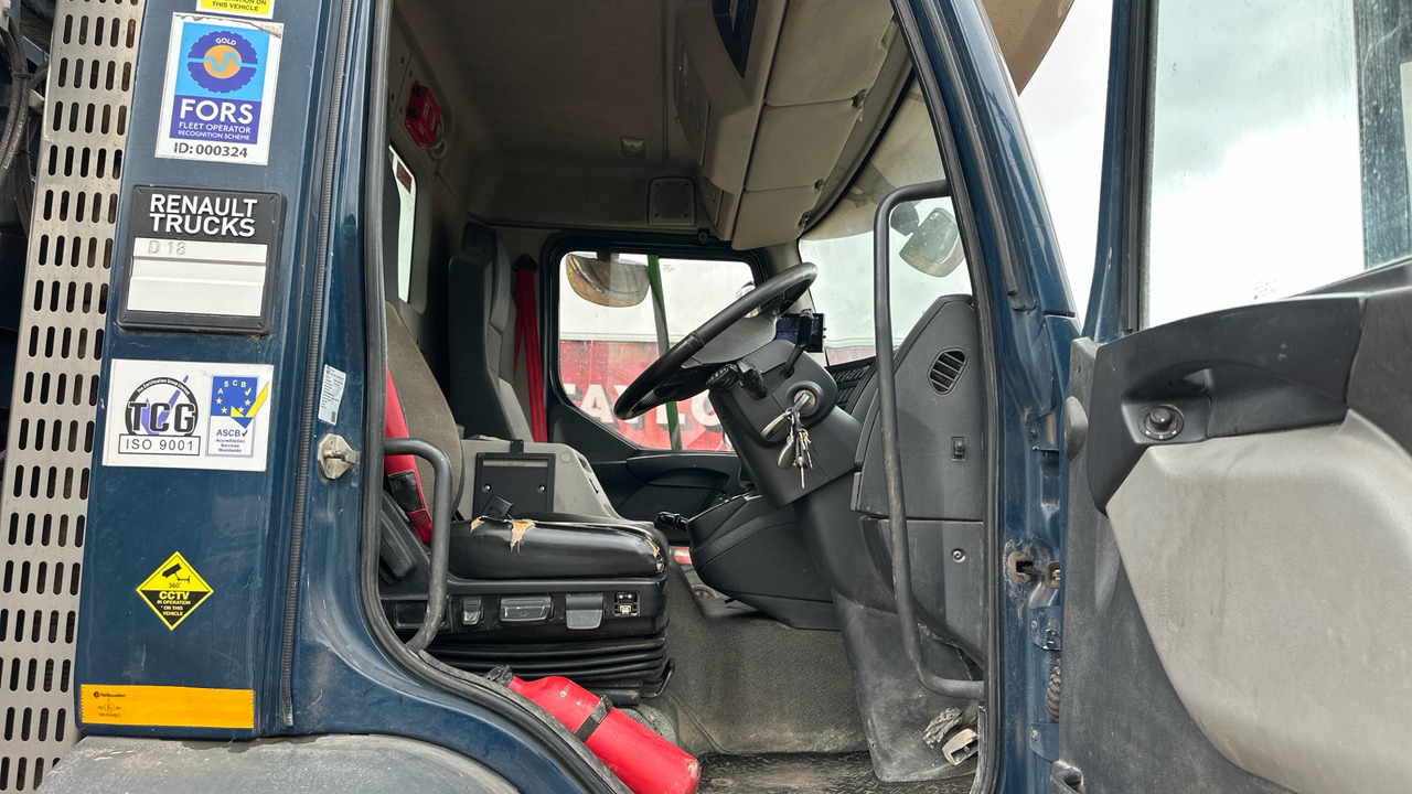 RENAULT D 18 - Skip loader truck: picture 5 RENAULT D 18 - Skip loader truck: picture 5