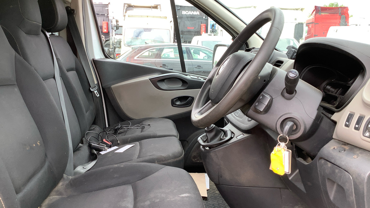 RENAULT TRAFIC SL27 ENERGY DCI125PS - Small van: picture 5 RENAULT TRAFIC SL27 ENERGY DCI125PS - Small van: picture 5