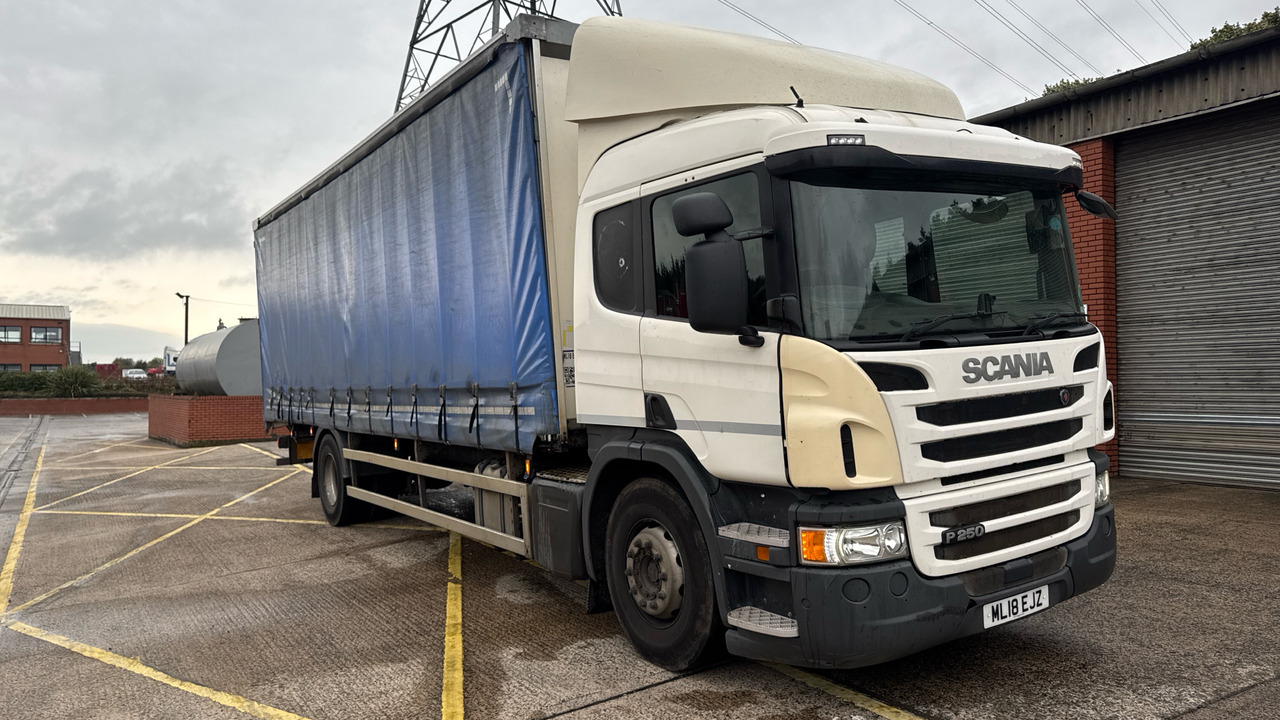 SCANIA P 250 - Curtainsider truck: picture 1 SCANIA P 250 - Curtainsider truck: picture 1