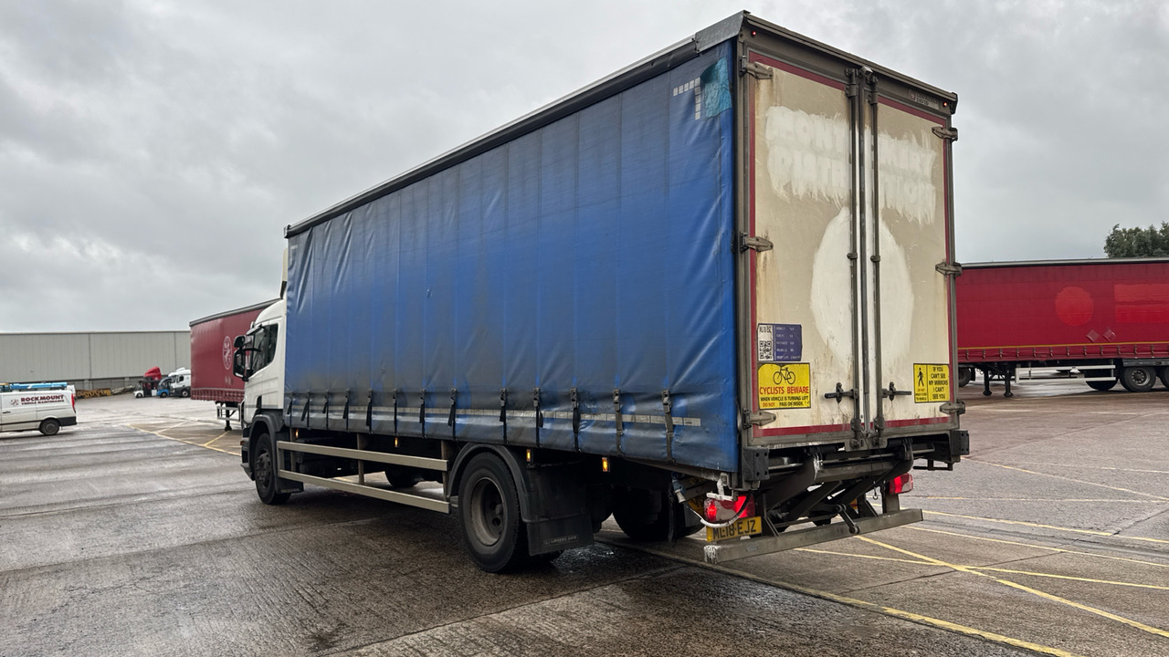 SCANIA P 250 - Curtainsider truck: picture 3 SCANIA P 250 - Curtainsider truck: picture 3