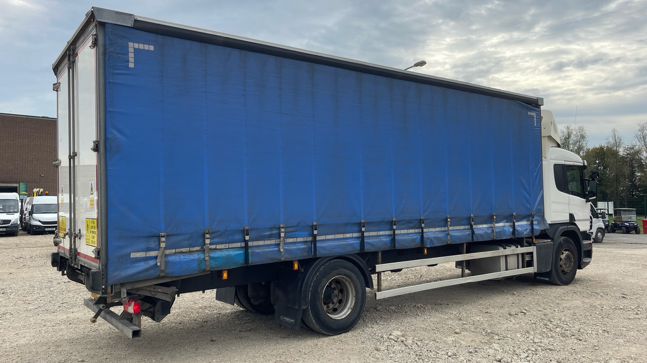 SCANIA P250 - Curtainsider truck: picture 4 SCANIA P250 - Curtainsider truck: picture 4