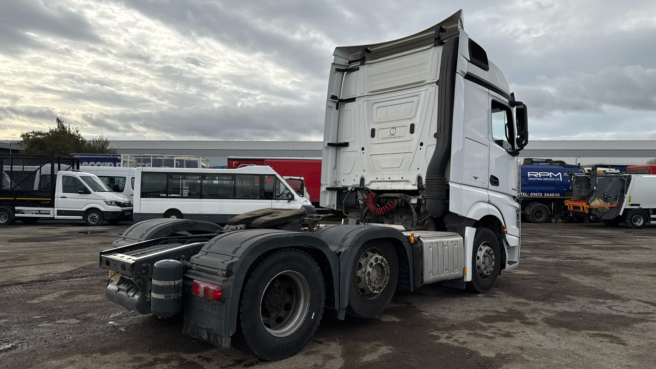 MERCEDES-BENZ ACTROS 2545 - Tractor unit: picture 4 MERCEDES-BENZ ACTROS 2545 - Tractor unit: picture 4
