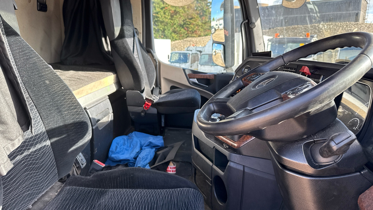 MERCEDES-BENZ ACTROS 2545 - Tractor unit: picture 5 MERCEDES-BENZ ACTROS 2545 - Tractor unit: picture 5