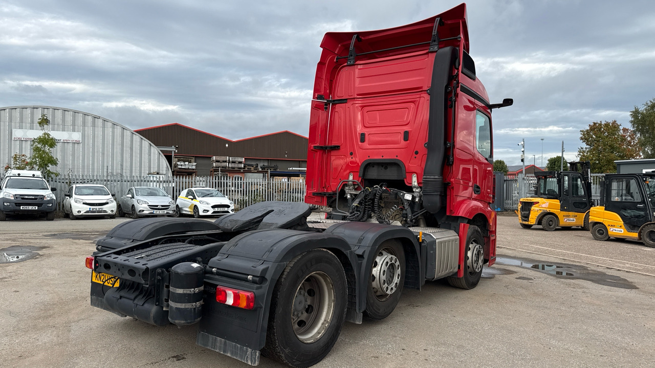 MERCEDES-BENZ ACTROS 2545 - Tractor unit: picture 4 MERCEDES-BENZ ACTROS 2545 - Tractor unit: picture 4