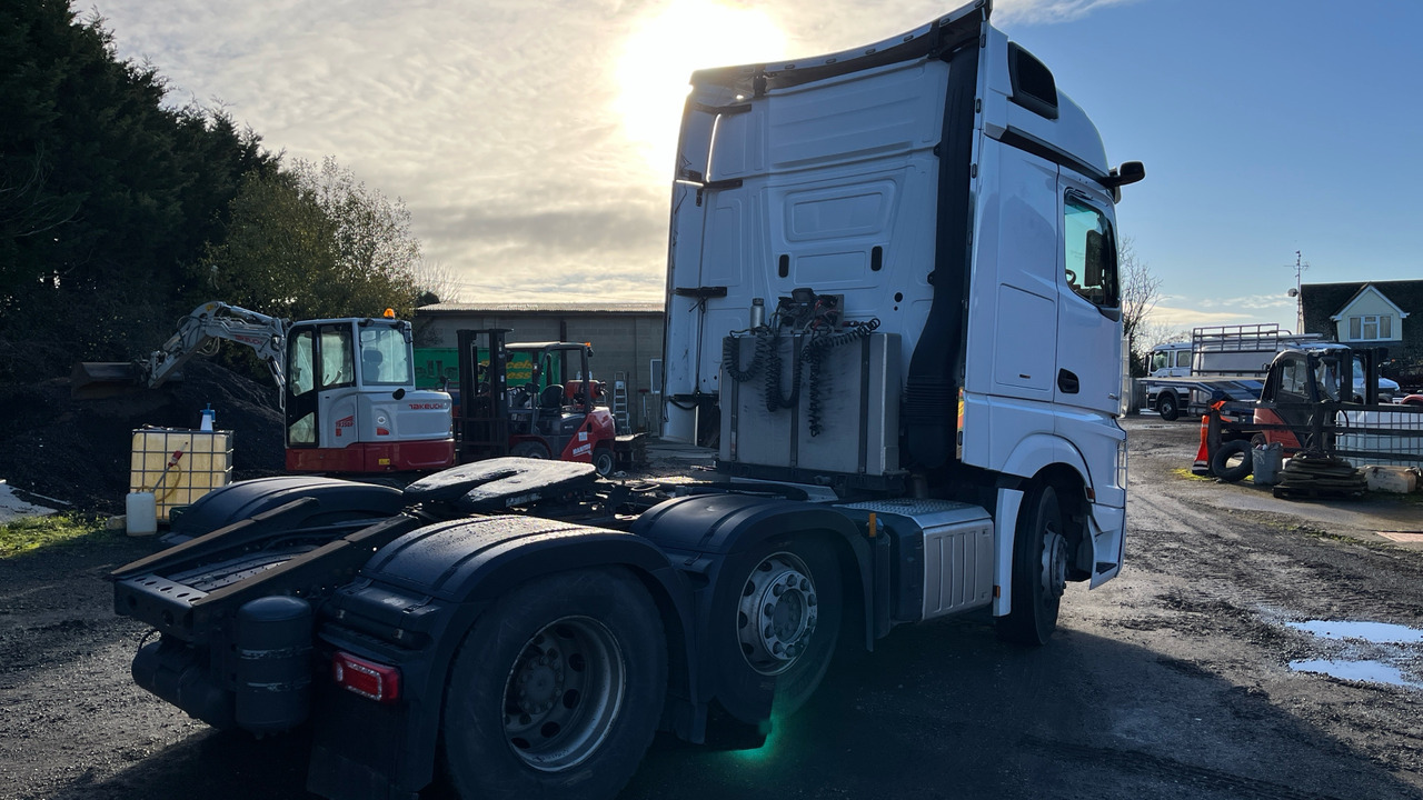 Mercedes-Benz Actros 2545 - Tractor unit: picture 4 Mercedes-Benz Actros 2545 - Tractor unit: picture 4