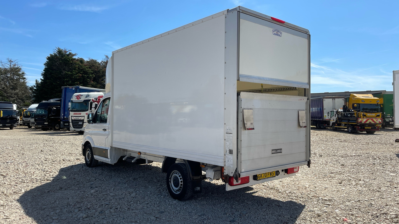 VOLKSWAGEN CRAFTER CR35 2.0 TDI 140PS - Box van: picture 3 VOLKSWAGEN CRAFTER CR35 2.0 TDI 140PS - Box van: picture 3