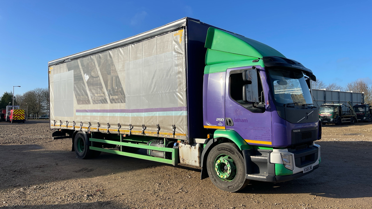 VOLVO FL 250 - Curtainsider truck: picture 1 VOLVO FL 250 - Curtainsider truck: picture 1