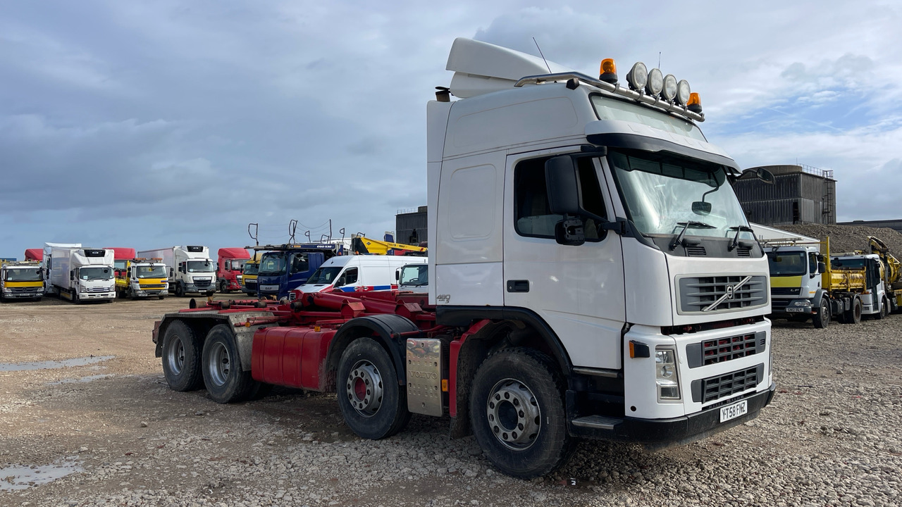 VOLVO FM 480 - Hook lift truck: picture 1 VOLVO FM 480 - Hook lift truck: picture 1