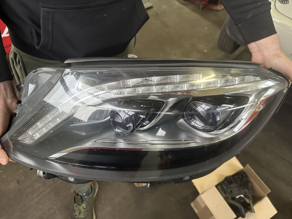 Lampa przednia Lewa Mercedes W222 ILS NightVision USA - Headlight for Car: picture 1 Lampa przednia Lewa Mercedes W222 ILS NightVision USA - Headlight for Car: picture 1