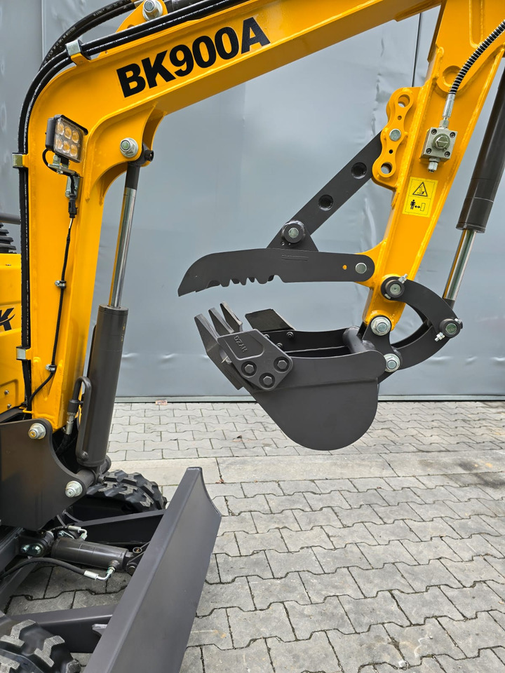 Berger Kraus BK900A Minikoparka Berger Kraus - Mini excavator: picture 4 Berger Kraus BK900A Minikoparka Berger Kraus - Mini excavator: picture 4