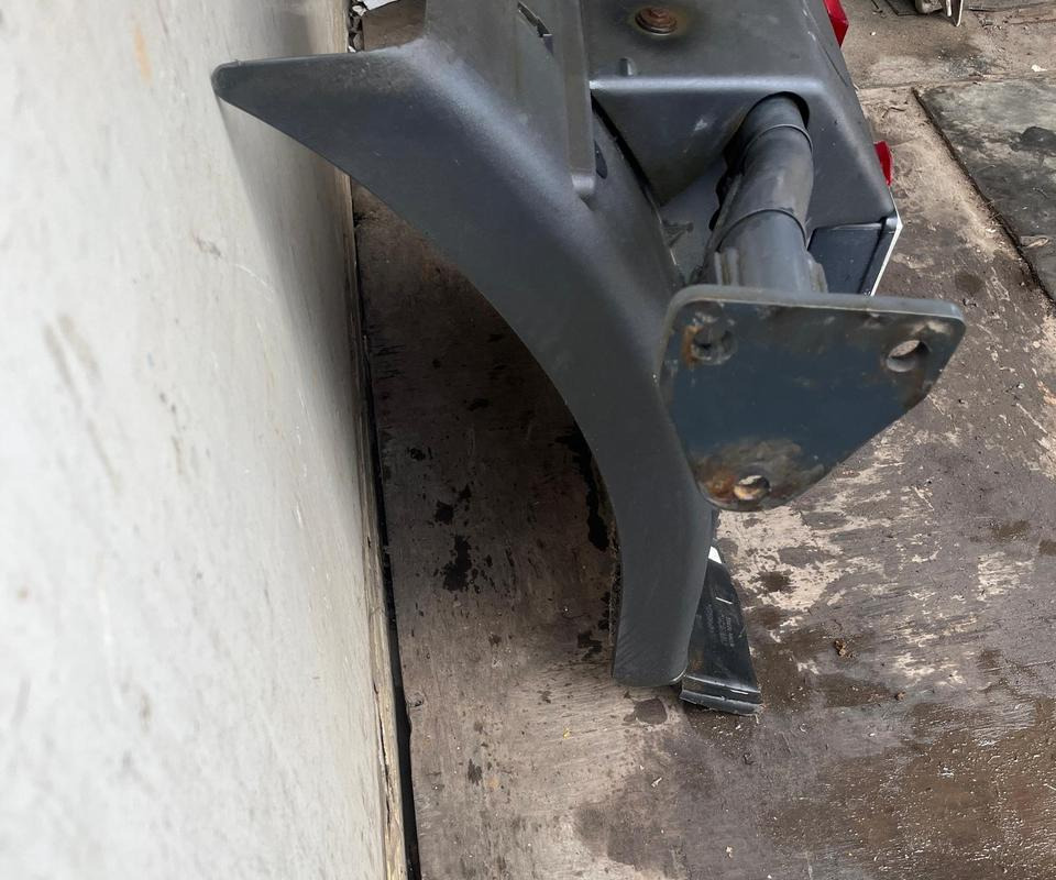 IVECO Stralis 450 Kotflügel vorne rechts 41299389 / 41299388 - Fender for Truck: picture 5 IVECO Stralis 450 Kotflügel vorne rechts 41299389 / 41299388 - Fender for Truck: picture 5