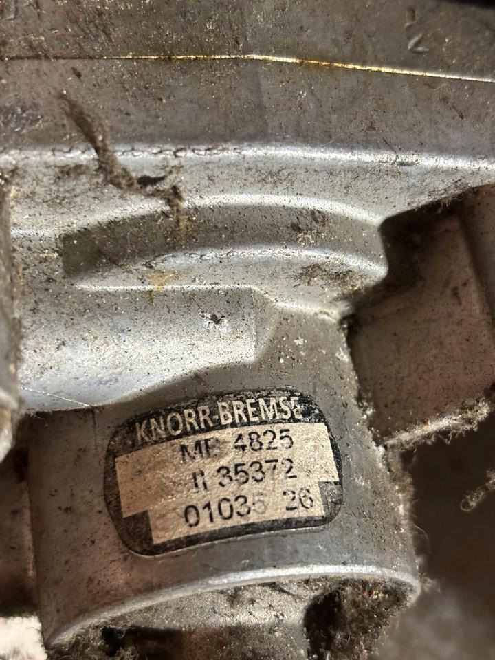 KNORR-BREMSE Fußbremsventil MB4825/35372 - Brake valve for Truck: picture 3 KNORR-BREMSE Fußbremsventil MB4825/35372 - Brake valve for Truck: picture 3