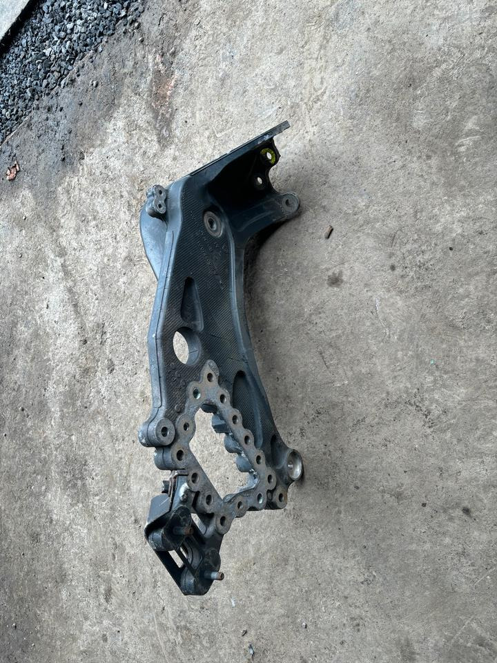 Mercedes-Actros MP4 Lenkbock Rechts A9603224001 - Steering for Truck: picture 2 Mercedes-Actros MP4 Lenkbock Rechts A9603224001 - Steering for Truck: picture 2