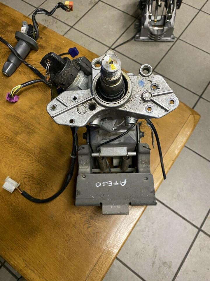 Mercedes Atego Lenksäule Lenkung mit Zündschloss & Schlüssel - Steering column for Truck: picture 1 Mercedes Atego Lenksäule Lenkung mit Zündschloss & Schlüssel - Steering column for Truck: picture 1