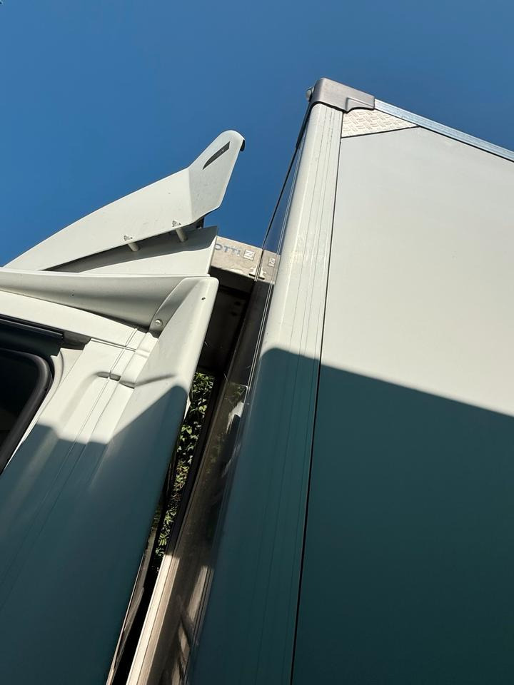 Mercedes Sprinter Kühlkoffer - Refrigerator swap body: picture 5 Mercedes Sprinter Kühlkoffer - Refrigerator swap body: picture 5