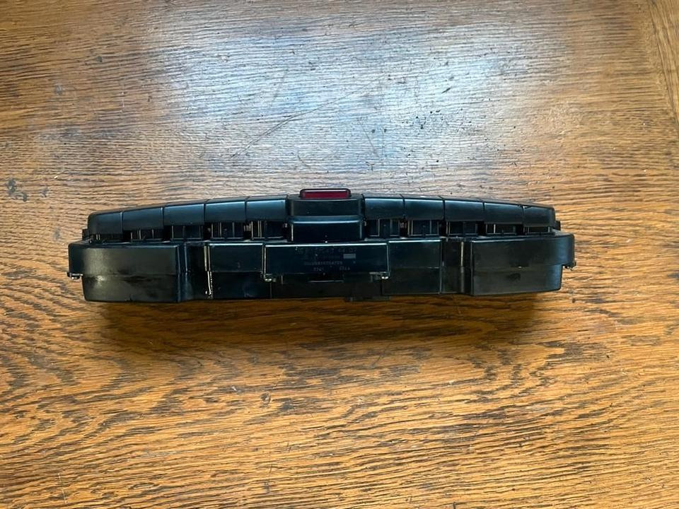 Mercedes Sprinter Warnblinkanlage Schalter 6395454407 - Electrical system for Truck: picture 3 Mercedes Sprinter Warnblinkanlage Schalter 6395454407 - Electrical system for Truck: picture 3