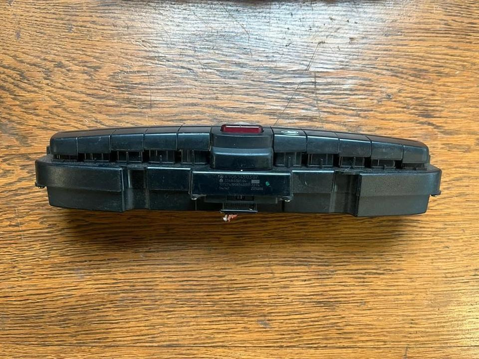 Mercedes Sprinter Warnblinkanlage Schalter A9065450307 - Electrical system for Truck: picture 3 Mercedes Sprinter Warnblinkanlage Schalter A9065450307 - Electrical system for Truck: picture 3