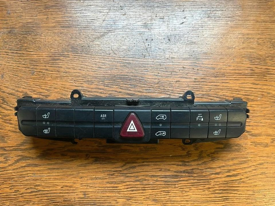 Mercedes Sprinter Warnblinkanlage Schalter A9065450407 - Electrical system for Truck: picture 1 Mercedes Sprinter Warnblinkanlage Schalter A9065450407 - Electrical system for Truck: picture 1