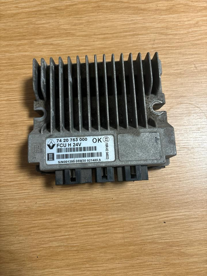 Renault FCU H 24V Beleuchtungssteuergerät 7420753000 - ECU for Truck: picture 1 Renault FCU H 24V Beleuchtungssteuergerät 7420753000 - ECU for Truck: picture 1