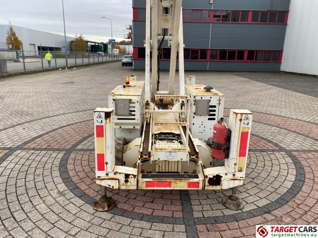 Scissor lift Genie GS-4069RT Diesel 4x4 Scissor Work Lift 1412cm NOCE: picture 29 Scissor lift Genie GS-4069RT Diesel 4x4 Scissor Work Lift 1412cm NOCE: picture 29