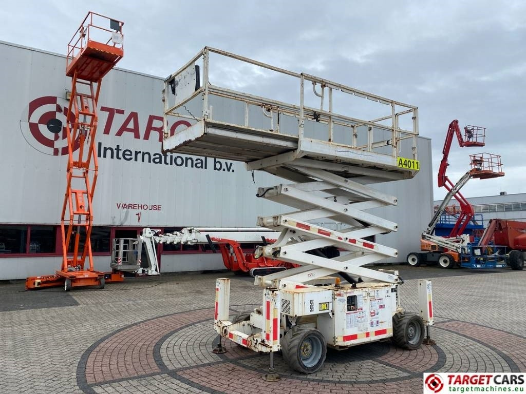 Scissor lift Genie GS-4069RT Diesel 4x4 Scissor Work Lift 1412cm NOCE: picture 17 Scissor lift Genie GS-4069RT Diesel 4x4 Scissor Work Lift 1412cm NOCE: picture 17