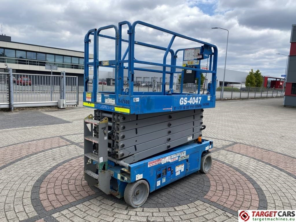 Genie GS4047 Electric 4047 Scissor Work Lift 1389cm - Scissor lift: picture 3 Genie GS4047 Electric 4047 Scissor Work Lift 1389cm - Scissor lift: picture 3