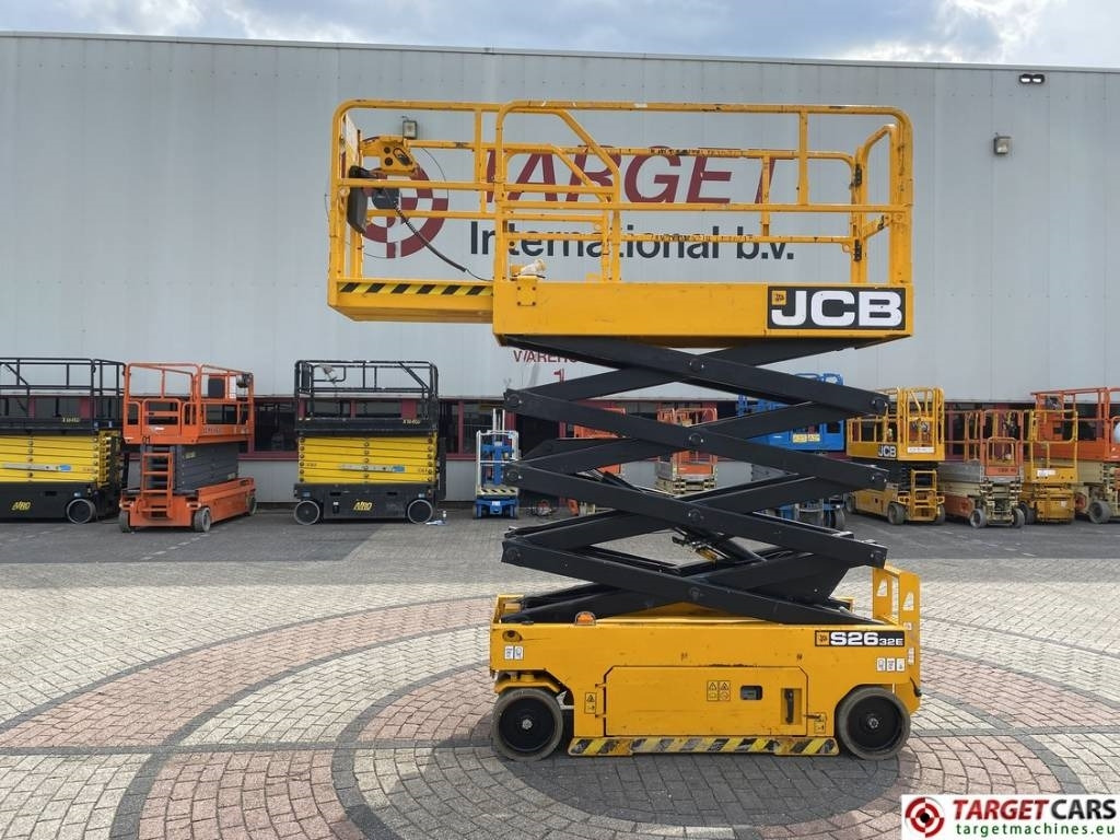 JCB S2632E Electric Scissor Work Lift 1010cm - Scissor lift: picture 5 JCB S2632E Electric Scissor Work Lift 1010cm - Scissor lift: picture 5