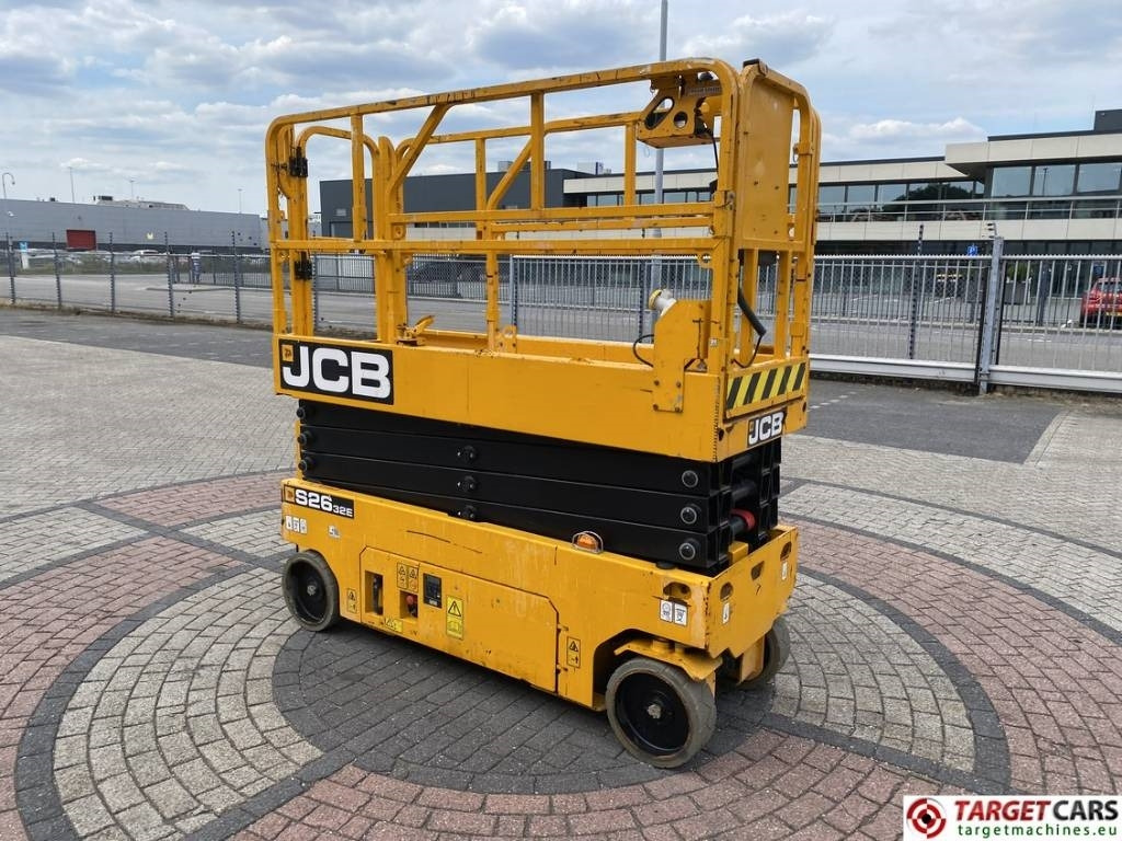 JCB S2632E Electric Scissor Work Lift 1010cm - Scissor lift: picture 2 JCB S2632E Electric Scissor Work Lift 1010cm - Scissor lift: picture 2