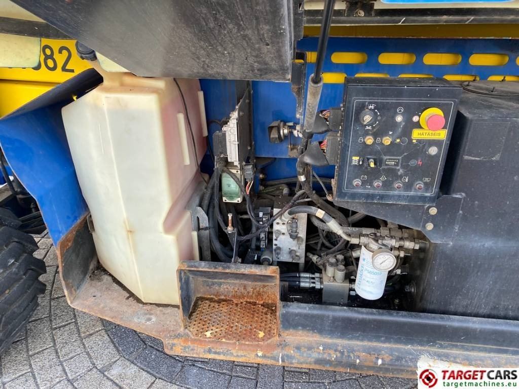 Scissor lift JLG 3394RT Diesel 4x4 Scissor Work Lift 1206cm: picture 14