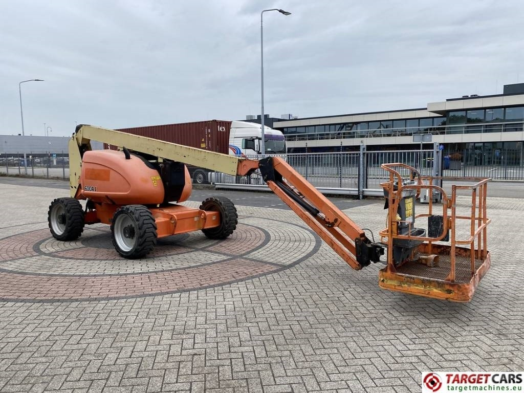 JLG 600AJ Articulated 4x4 Diesel Boom Work Lift 2047cm - Articulated boom: picture 2 JLG 600AJ Articulated 4x4 Diesel Boom Work Lift 2047cm - Articulated boom: picture 2