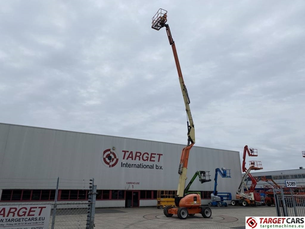 JLG 600AJ Articulated 4x4 Diesel Boom Work Lift 2047cm - Articulated boom: picture 5 JLG 600AJ Articulated 4x4 Diesel Boom Work Lift 2047cm - Articulated boom: picture 5