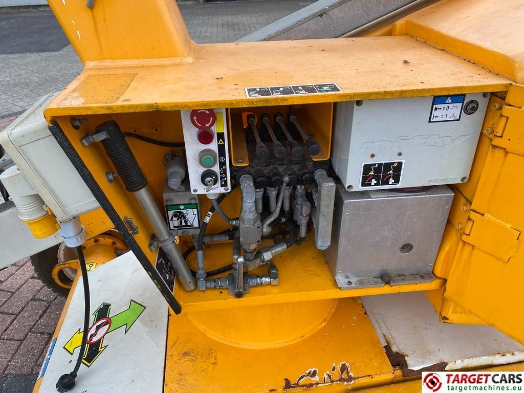Articulated boom Niftylift HR12NDE HyBrid Articulated Boom Work Lift 1220cm: picture 11