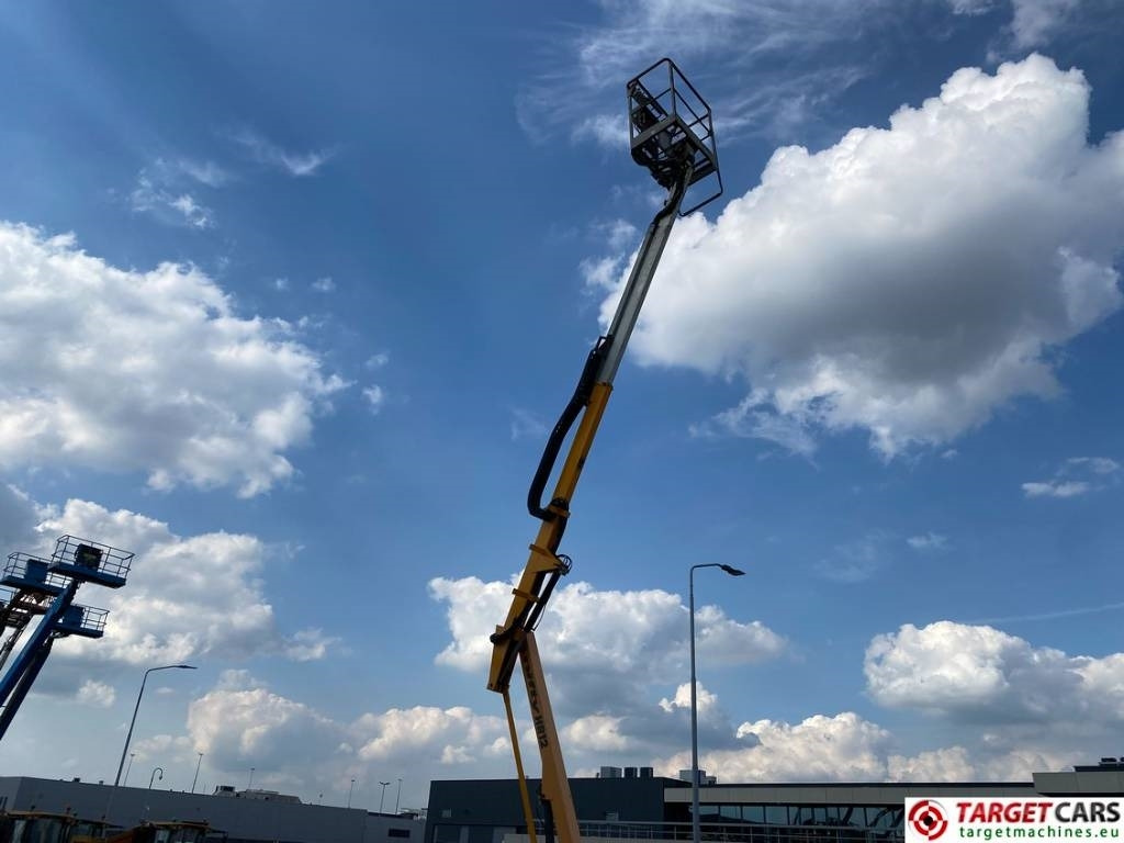 Articulated boom Niftylift HR12NDE HyBrid Articulated Boom Work Lift 1220cm: picture 28