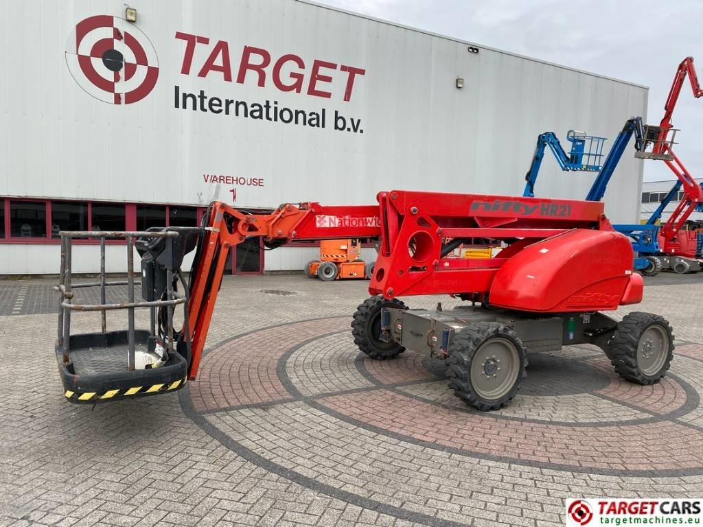 Niftylift HR21D Diesel 4x4 Articulated Boom Work Lift 2080cm - Articulated boom: picture 1 Niftylift HR21D Diesel 4x4 Articulated Boom Work Lift 2080cm - Articulated boom: picture 1