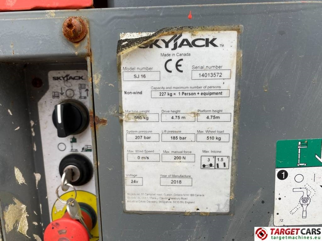 Vertical mast lift SkyJack SJ16 Electric Vertical Mast Work Lift 675cm: picture 10