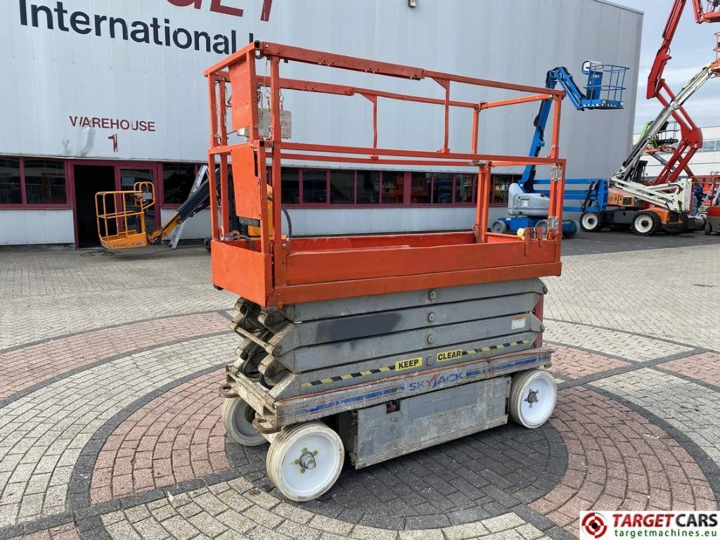 SkyJack SJIII-3226 Electric 3226 Scissor Work Lift 990cm - Scissor lift: picture 1 SkyJack SJIII-3226 Electric 3226 Scissor Work Lift 990cm - Scissor lift: picture 1