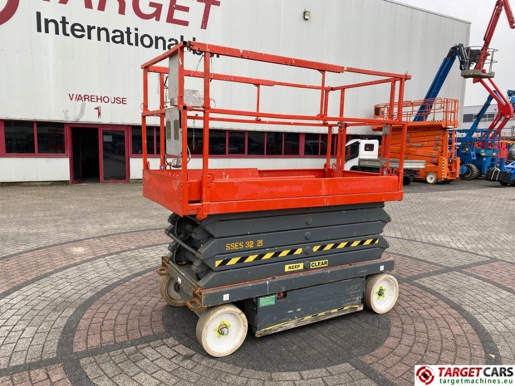 SkyJack SJIII-4632 Electric 4632 Scissor Work Lift 1170cm - Scissor lift: picture 1 SkyJack SJIII-4632 Electric 4632 Scissor Work Lift 1170cm - Scissor lift: picture 1