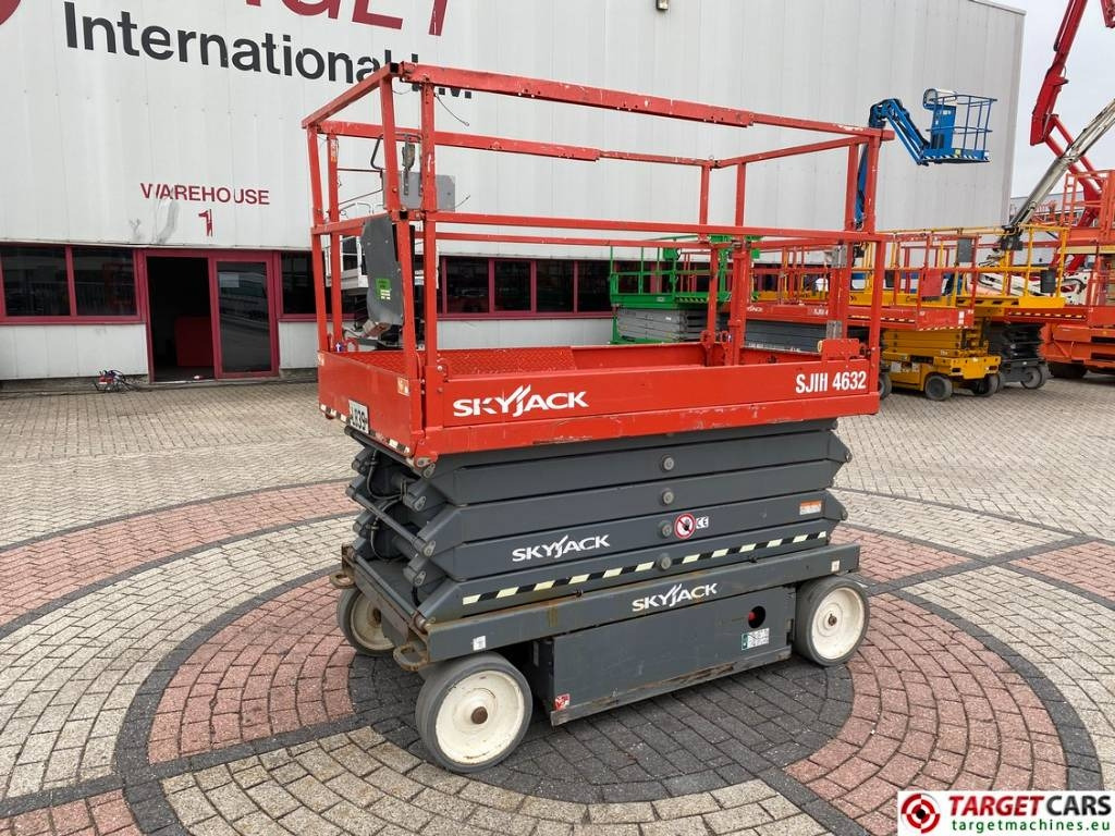 SkyJack SJIII-4632 Electric 4632 Scissor Work lift 1170cm - Scissor lift: picture 1 SkyJack SJIII-4632 Electric 4632 Scissor Work lift 1170cm - Scissor lift: picture 1