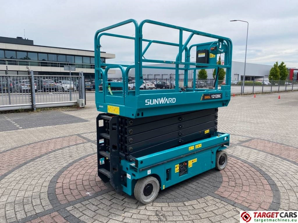 Sunward SWSL1212DC Electric Scissor Work Lift 1200cm - Scissor lift: picture 3 Sunward SWSL1212DC Electric Scissor Work Lift 1200cm - Scissor lift: picture 3