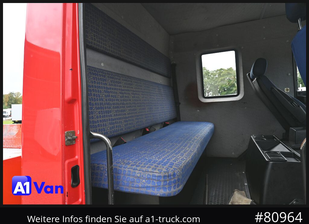 MAN MAN LE 8.180 Pritsche Doka, Automatik, AHK, 6-Sitzer - Flatbed van, Combi van: picture 3 MAN MAN LE 8.180 Pritsche Doka, Automatik, AHK, 6-Sitzer - Flatbed van, Combi van: picture 3