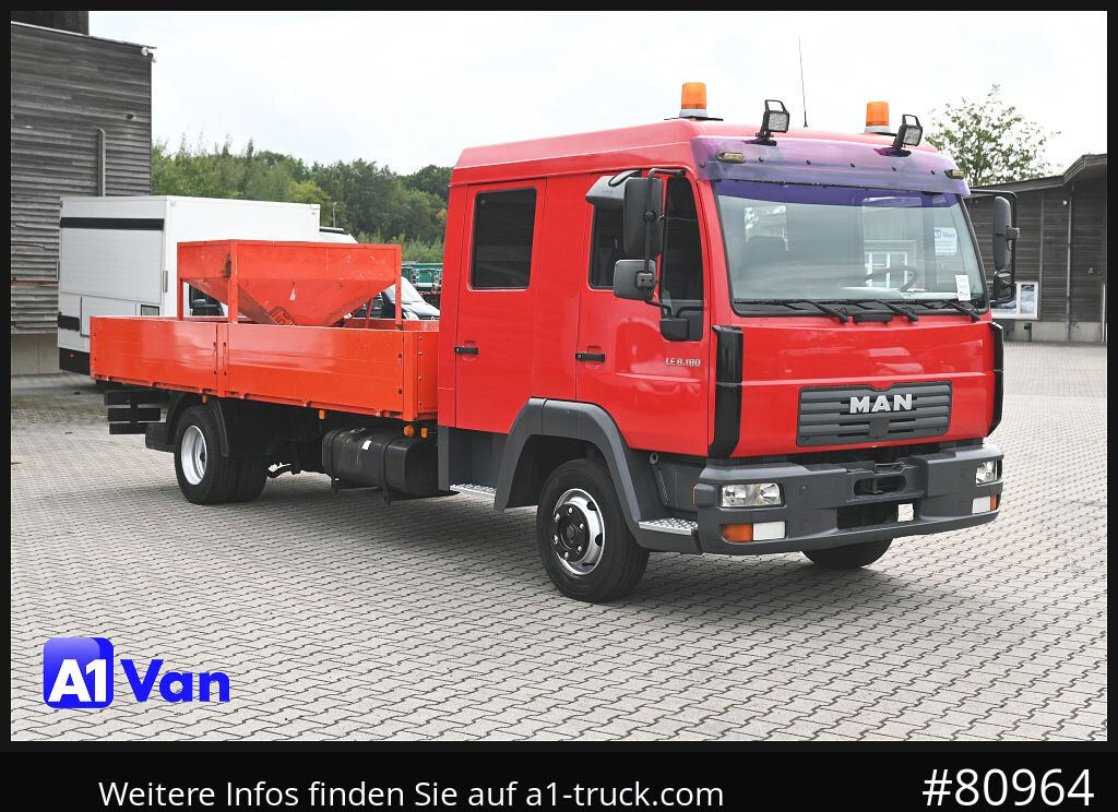 MAN MAN LE 8.180 Pritsche Doka, Automatik, AHK, 6-Sitzer - Flatbed van, Combi van: picture 1 MAN MAN LE 8.180 Pritsche Doka, Automatik, AHK, 6-Sitzer - Flatbed van, Combi van: picture 1