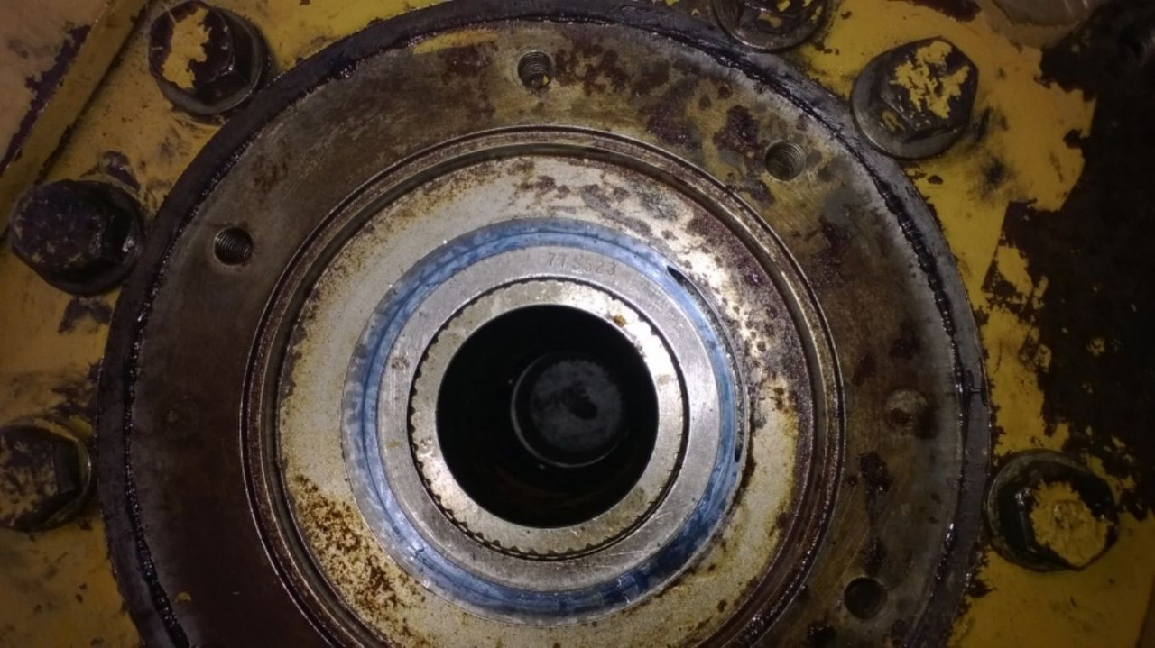 Caterpillar 988B Converter revisionato - Transmission for Construction machinery: picture 3 Caterpillar 988B Converter revisionato - Transmission for Construction machinery: picture 3