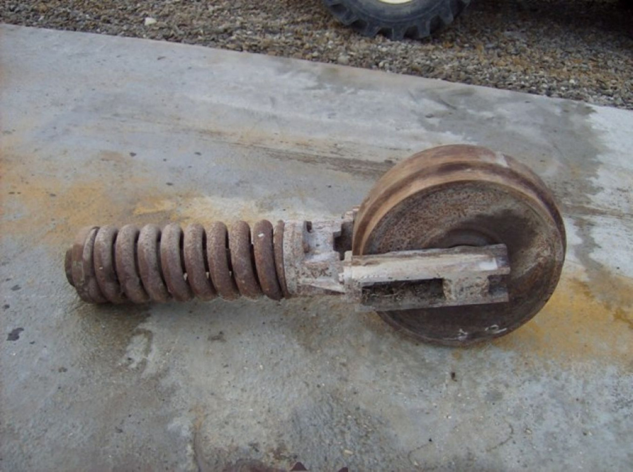 FIAT HITACHI FH300.2 molle tendicingoli - Undercarriage parts for Construction machinery: picture 2 FIAT HITACHI FH300.2 molle tendicingoli - Undercarriage parts for Construction machinery: picture 2