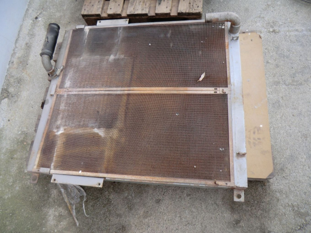 HITACHI ZX240 BAS SCAMBIATORI DI CALORE - Cooling system for Construction machinery: picture 3 HITACHI ZX240 BAS SCAMBIATORI DI CALORE - Cooling system for Construction machinery: picture 3