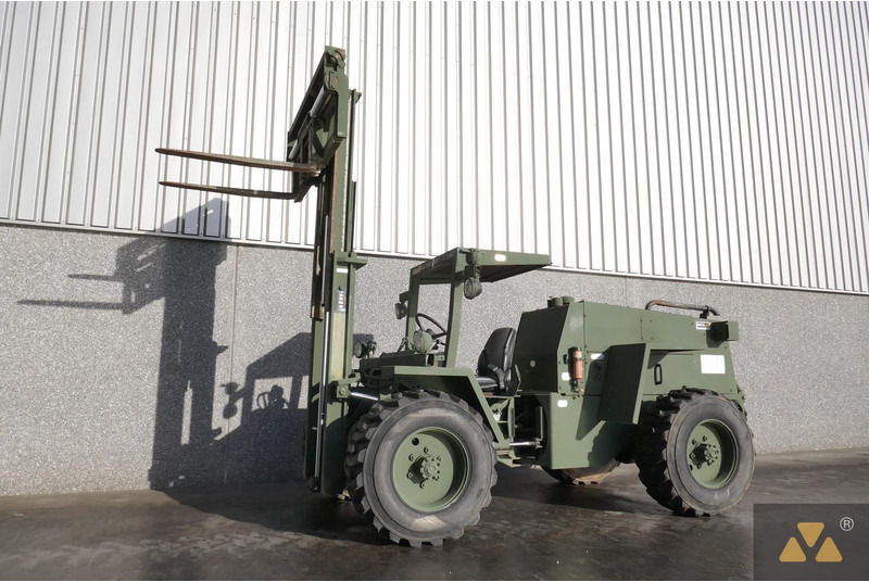 Case M4K Ex-army - Rough terrain forklift: picture 5 Case M4K Ex-army - Rough terrain forklift: picture 5