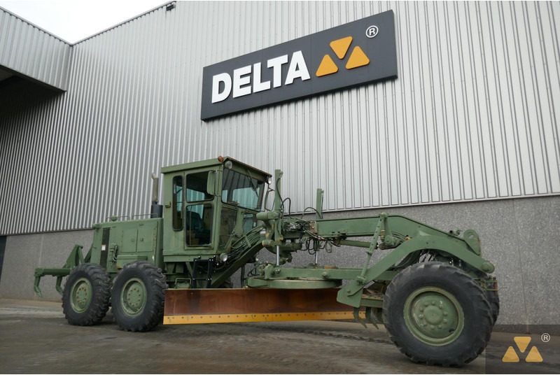 Caterpillar 130G Ex-army - Grader: picture 3 Caterpillar 130G Ex-army - Grader: picture 3
